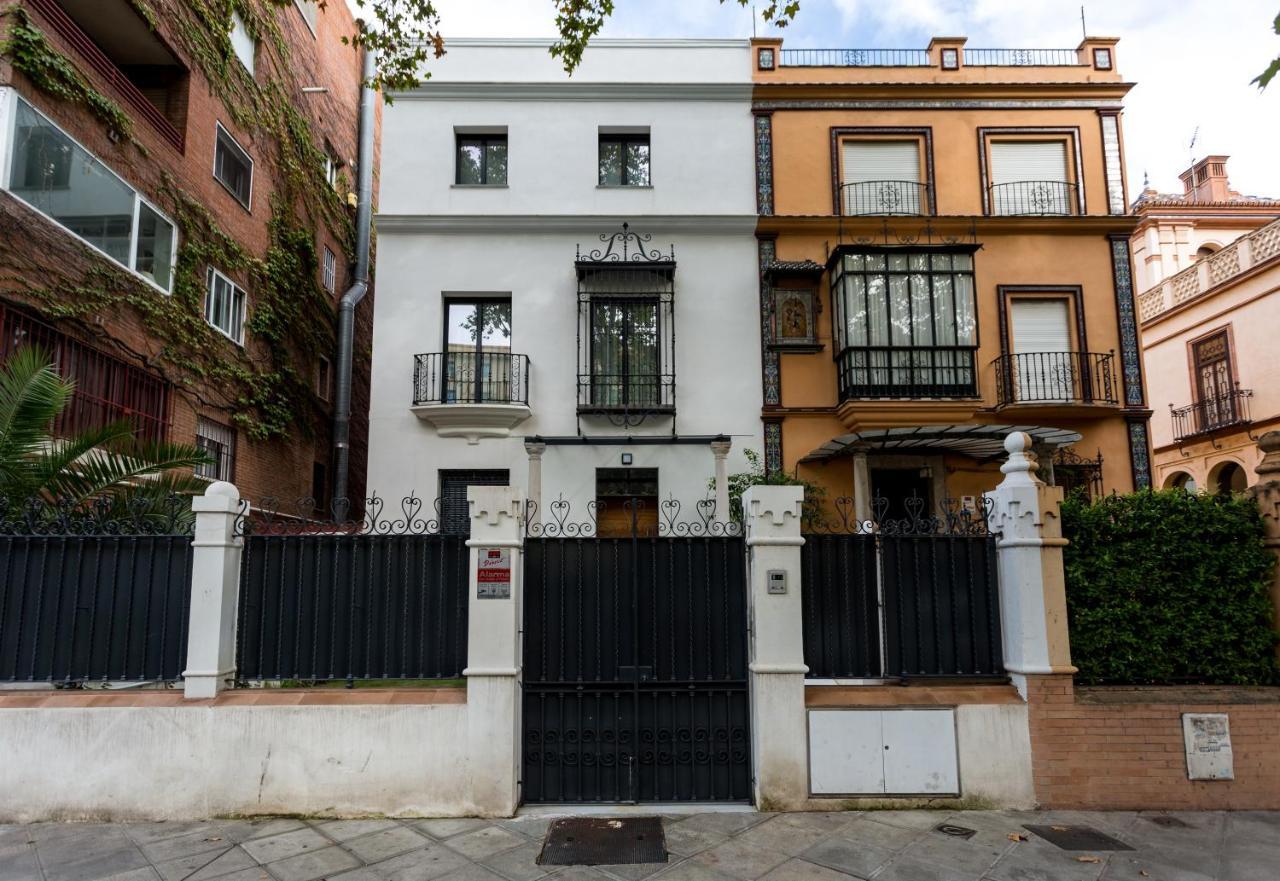 Apartamentos Rg Plaza De Espana Siviglia Esterno foto