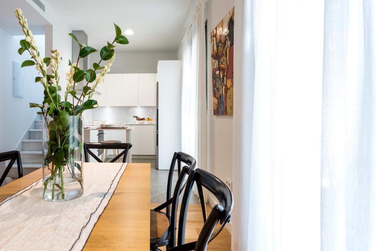 Apartamentos Rg Plaza De Espana Siviglia Esterno foto