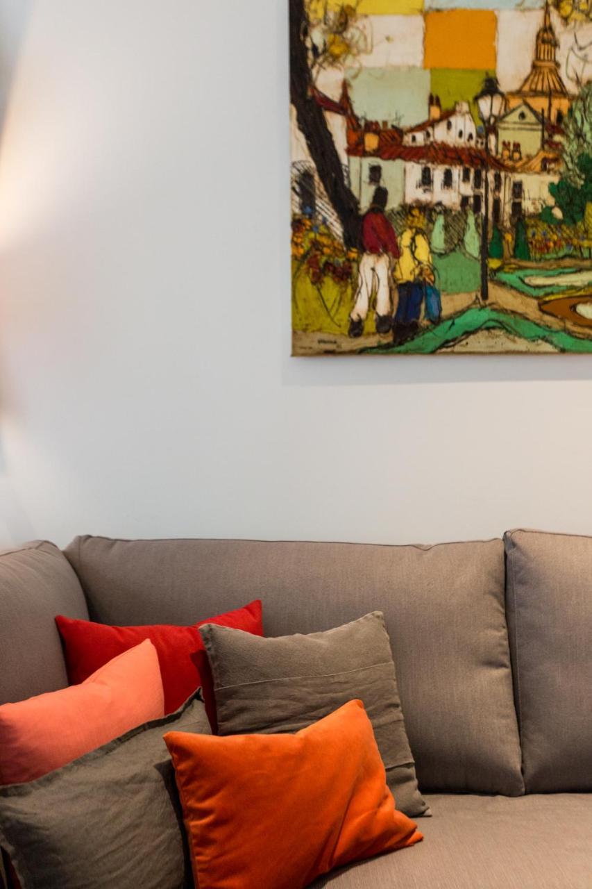 Apartamentos Rg Plaza De Espana Siviglia Esterno foto