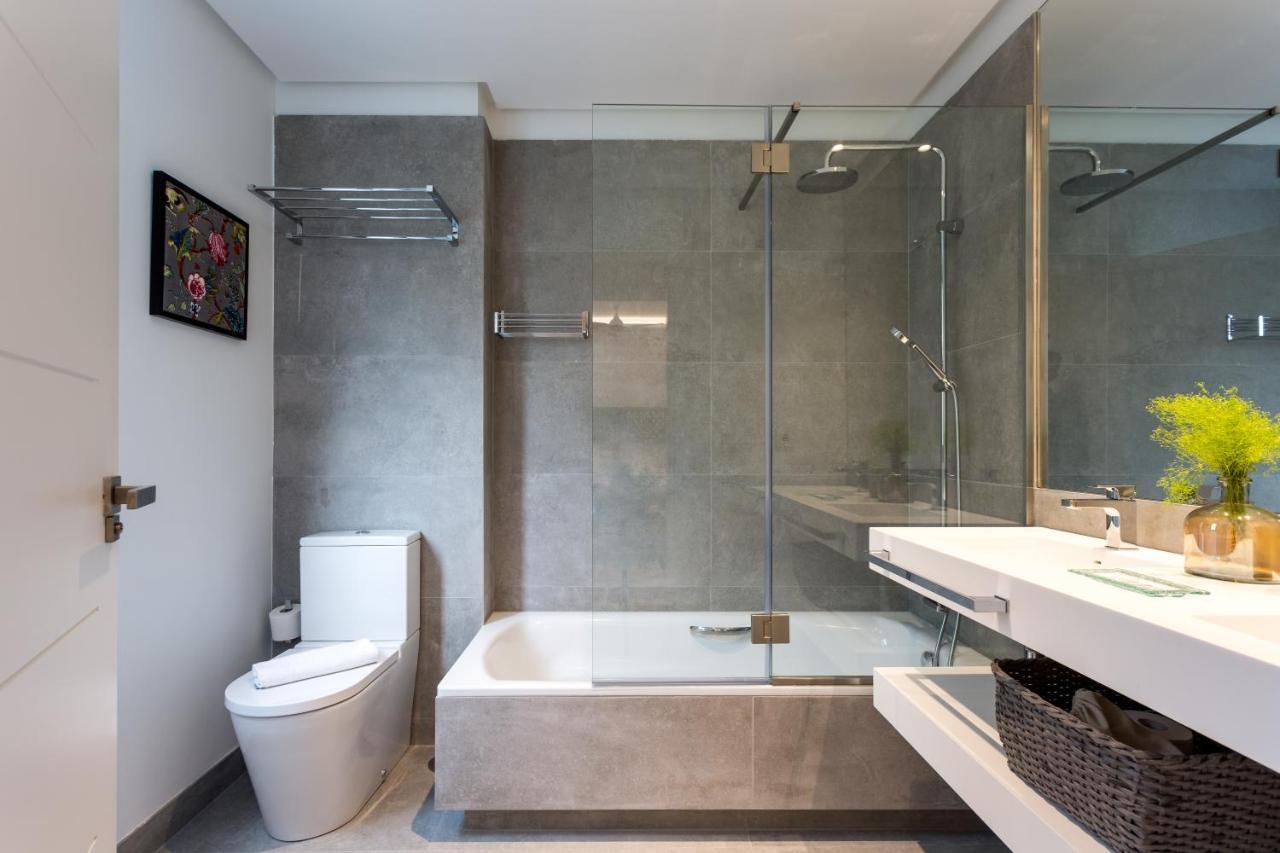 Apartamentos Rg Plaza De Espana Siviglia Esterno foto