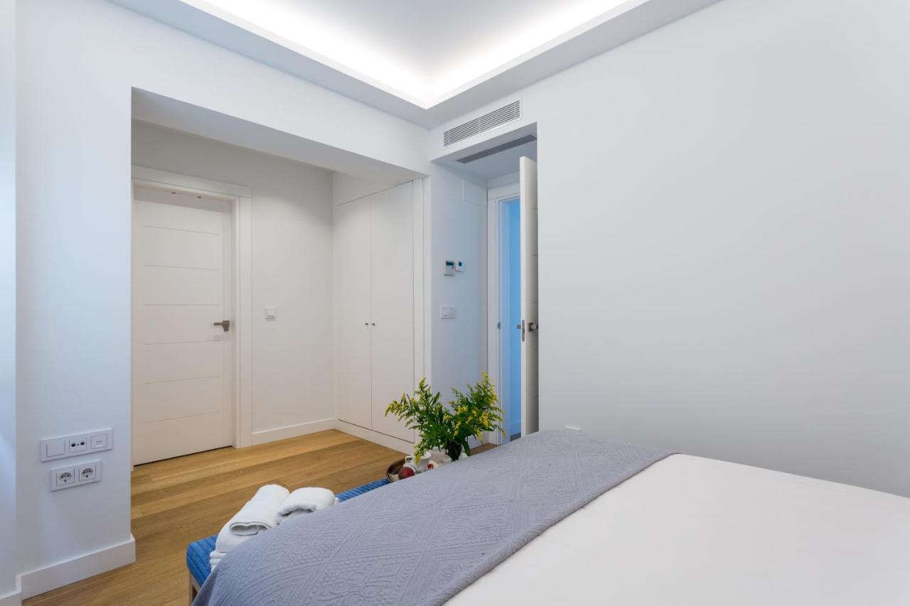 Apartamentos Rg Plaza De Espana Siviglia Esterno foto