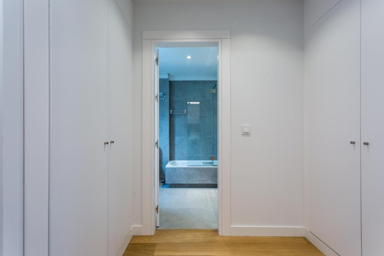 Apartamentos Rg Plaza De Espana Siviglia Esterno foto