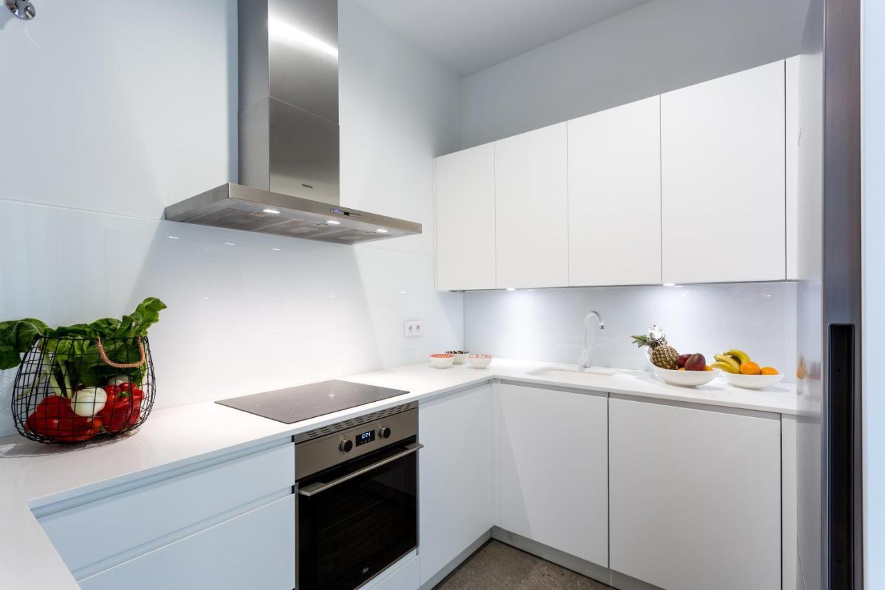 Apartamentos Rg Plaza De Espana Siviglia Esterno foto